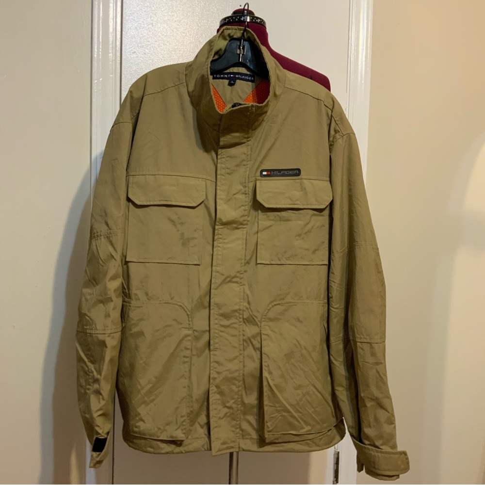 Like New Tommy Hilfiger Men’s Zip-Up Tan Windbreaker Jacket